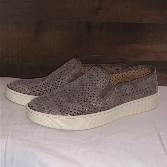sofft shoes slip on